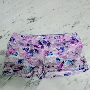 Fleo Purple Geo shorts size L